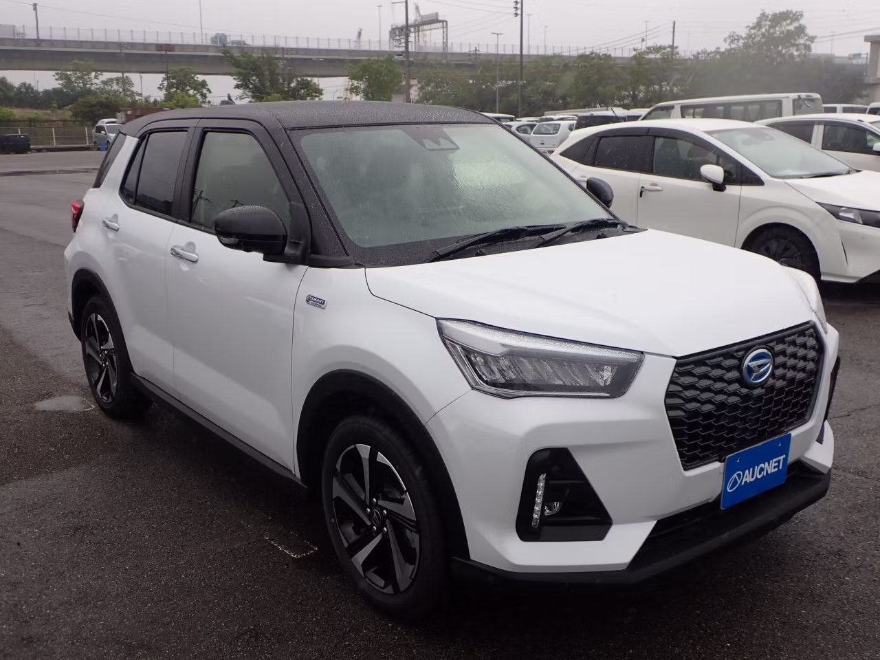 DAIHATSU ROCKY