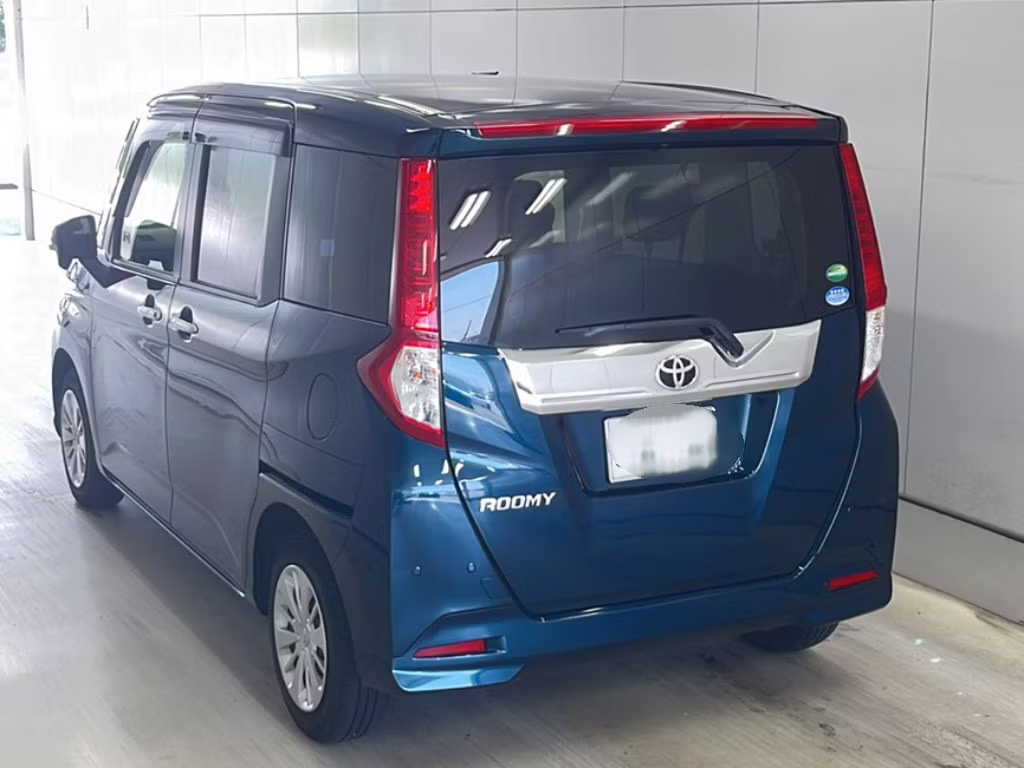 TOYOTA ROOMY