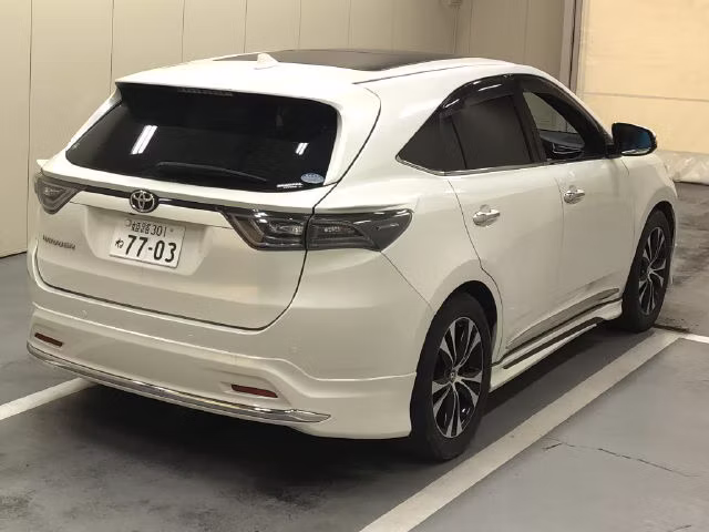 TOYOTA HARRIER