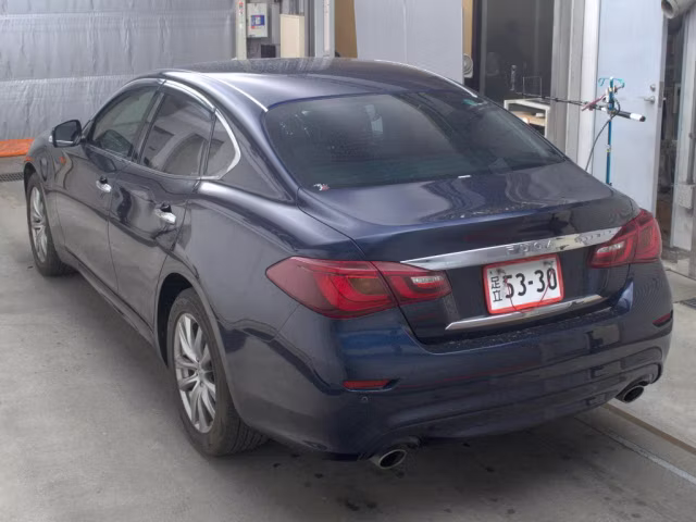 NISSAN FUGA
