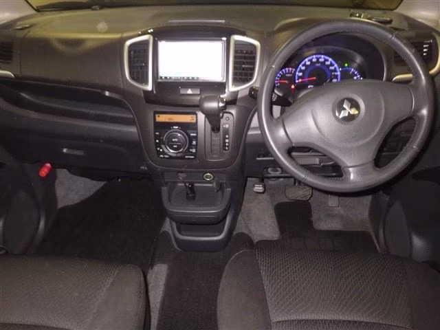 MITSUBISHI DELICA D:2