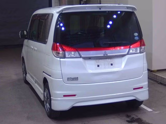MITSUBISHI DELICA D:2