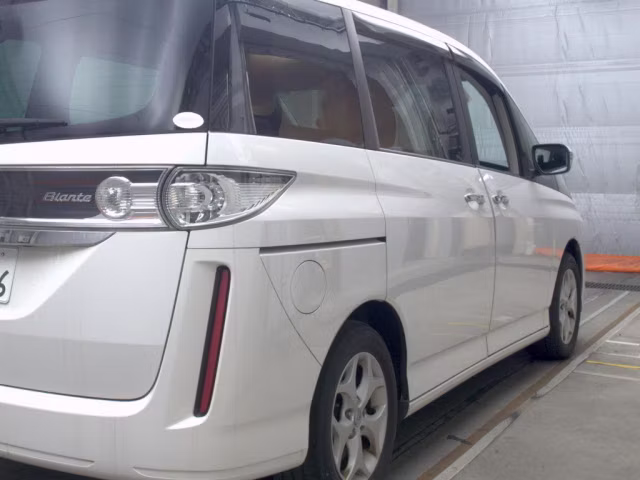 MAZDA BIANTE