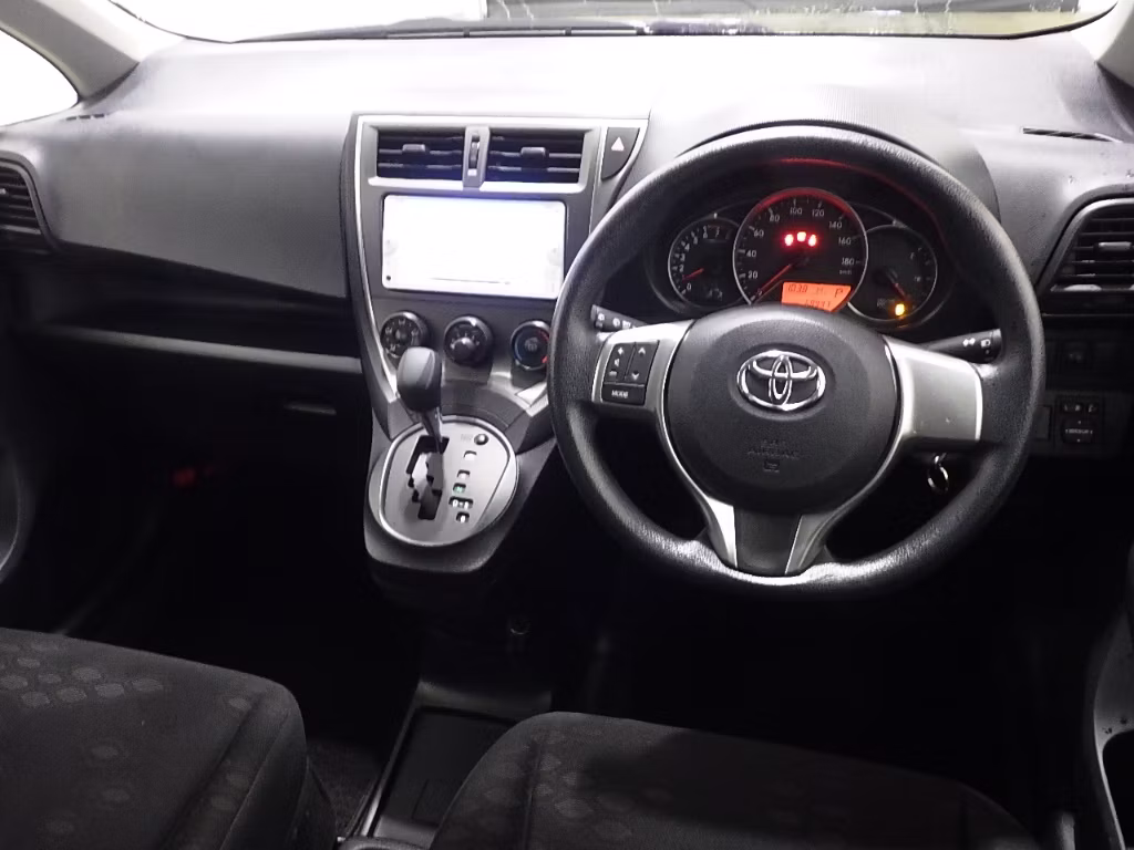 TOYOTA RACTIS