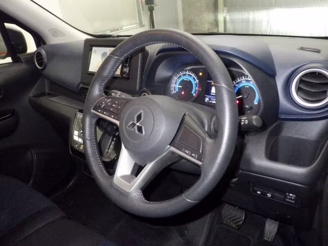 MITSUBISHI EK X