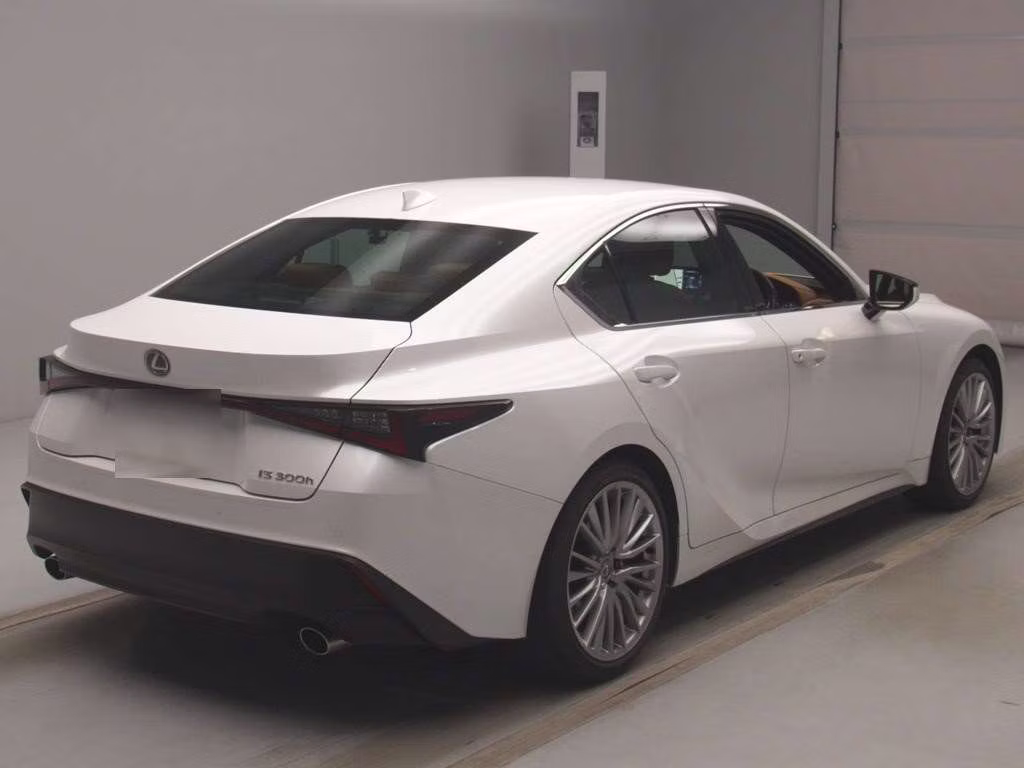 LEXUS IS300H
