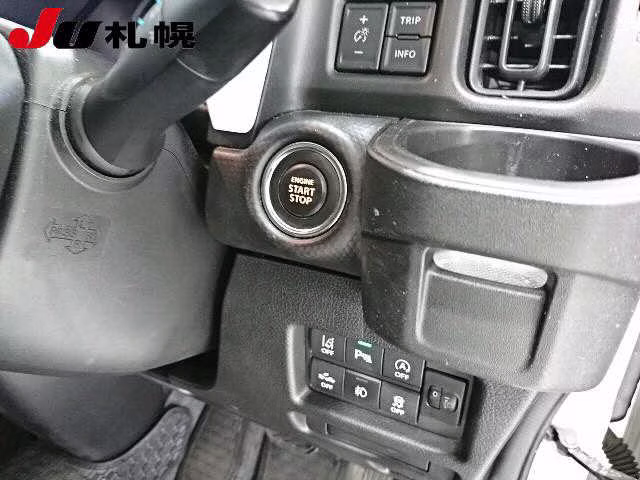 MAZDA FLAIR CROSSOVER