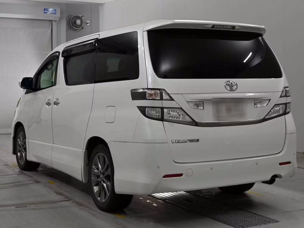 TOYOTA VELLFIRE