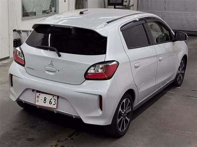 MITSUBISHI MIRAGE