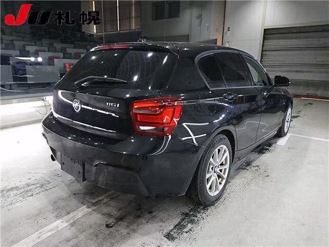 BMW 1-SERIES