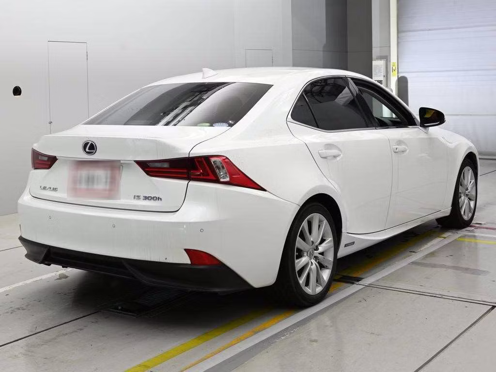 LEXUS IS300H