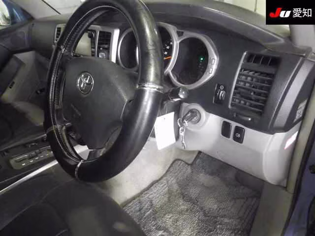 TOYOTA HILUX SURF