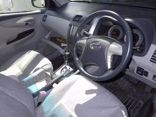 TOYOTA COROLLA AXIO