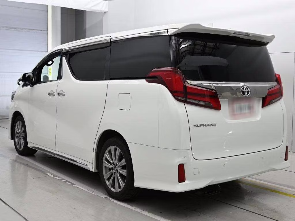 TOYOTA ALPHARD
