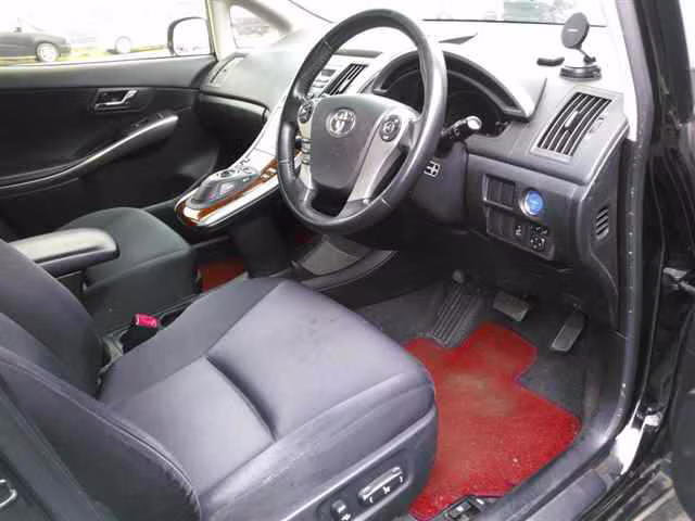TOYOTA SAI