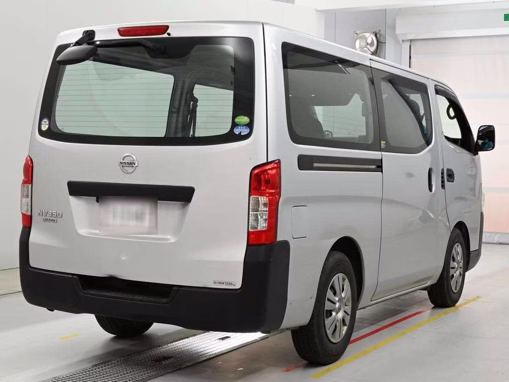 NISSAN NV350 CARAVAN
