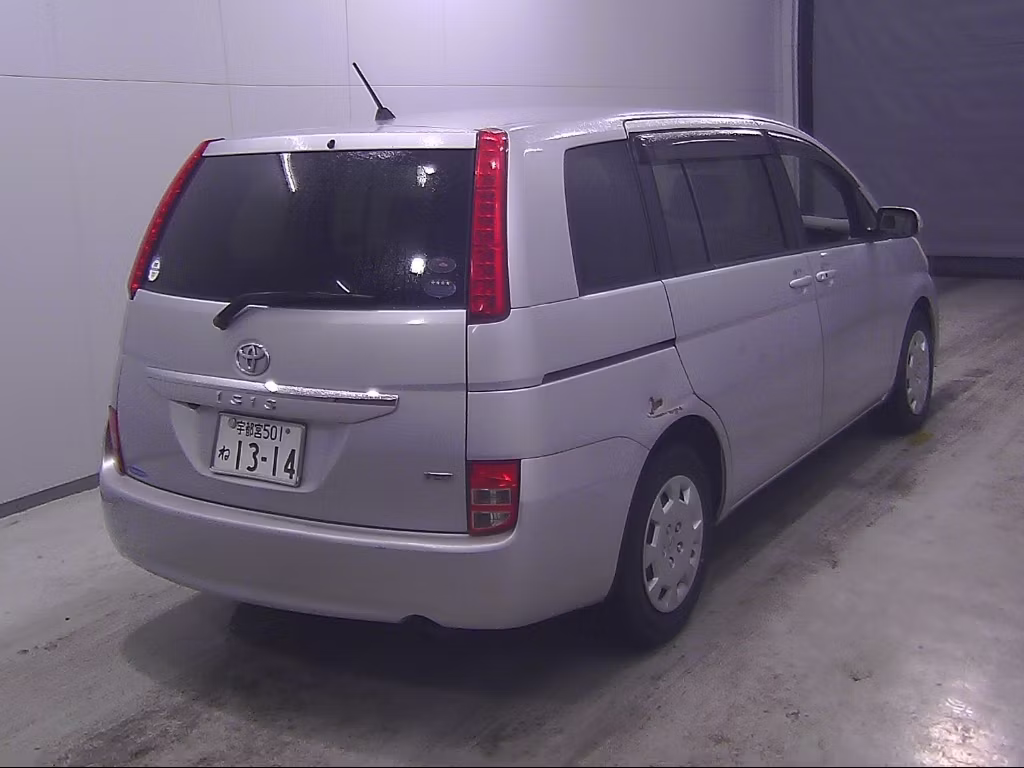 TOYOTA ISIS