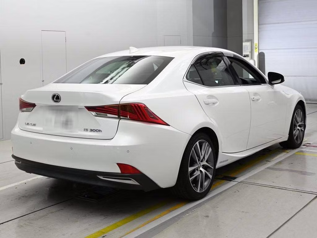 LEXUS IS300H