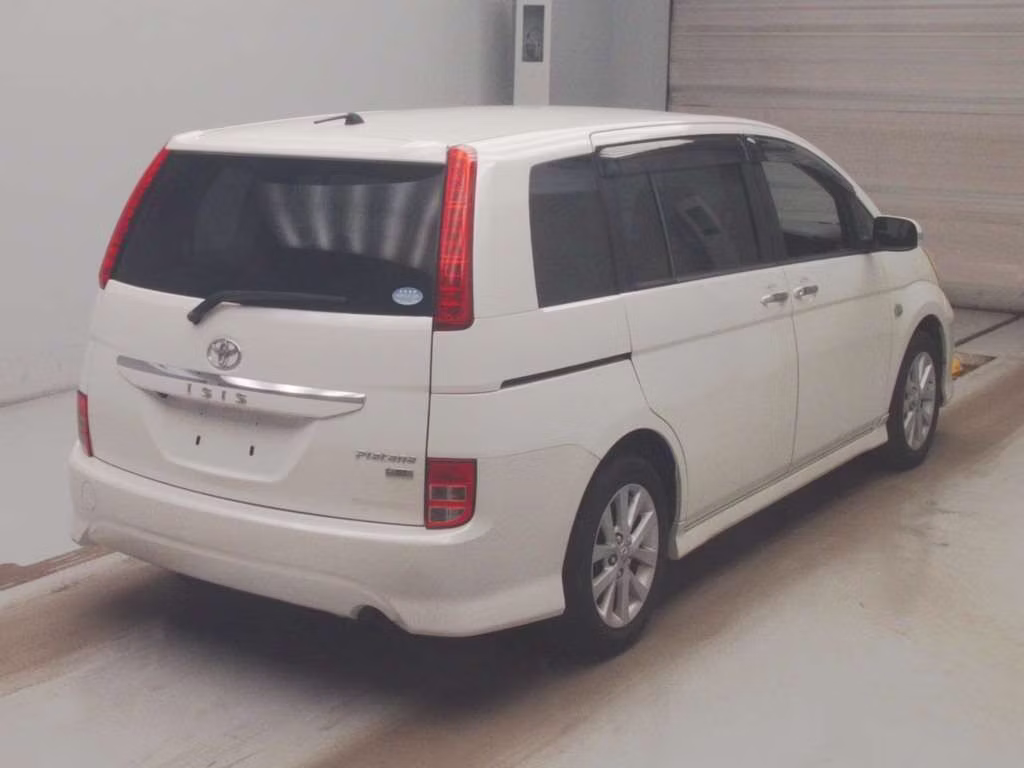 TOYOTA ISIS