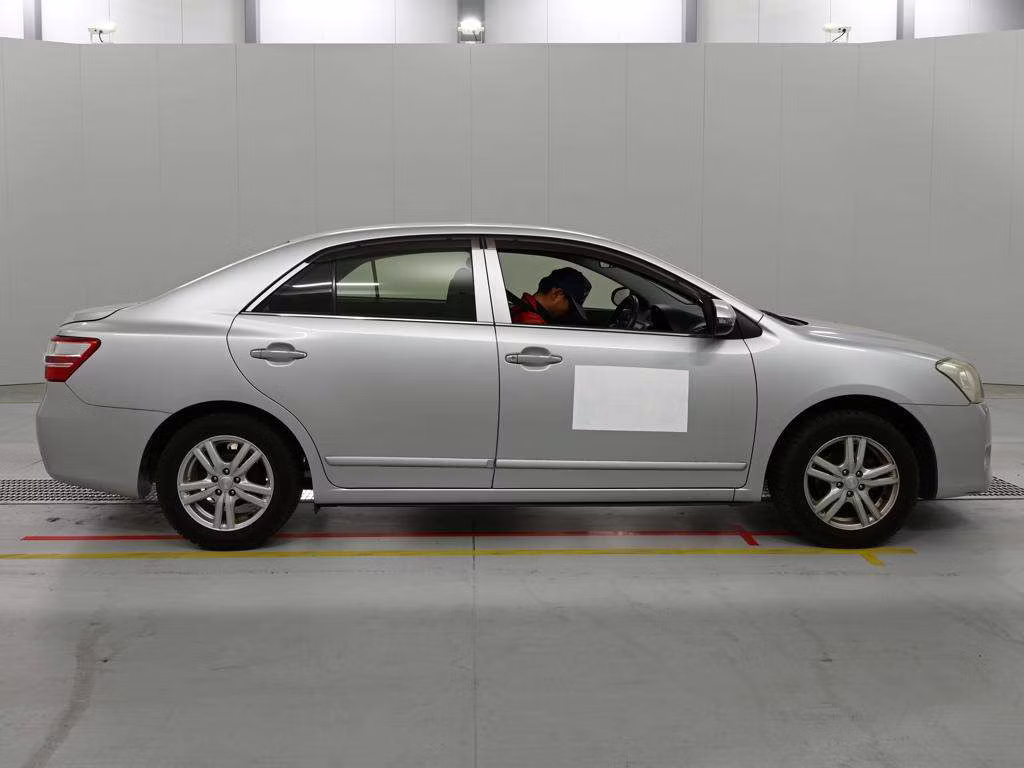 TOYOTA PREMIO
