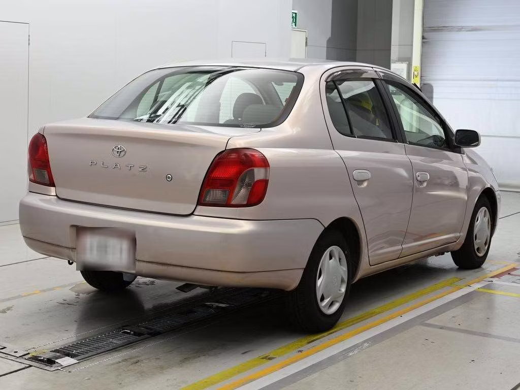 TOYOTA PLATZ