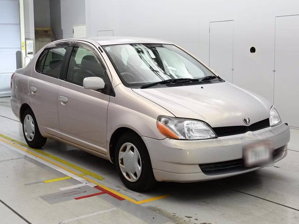 TOYOTA PLATZ
