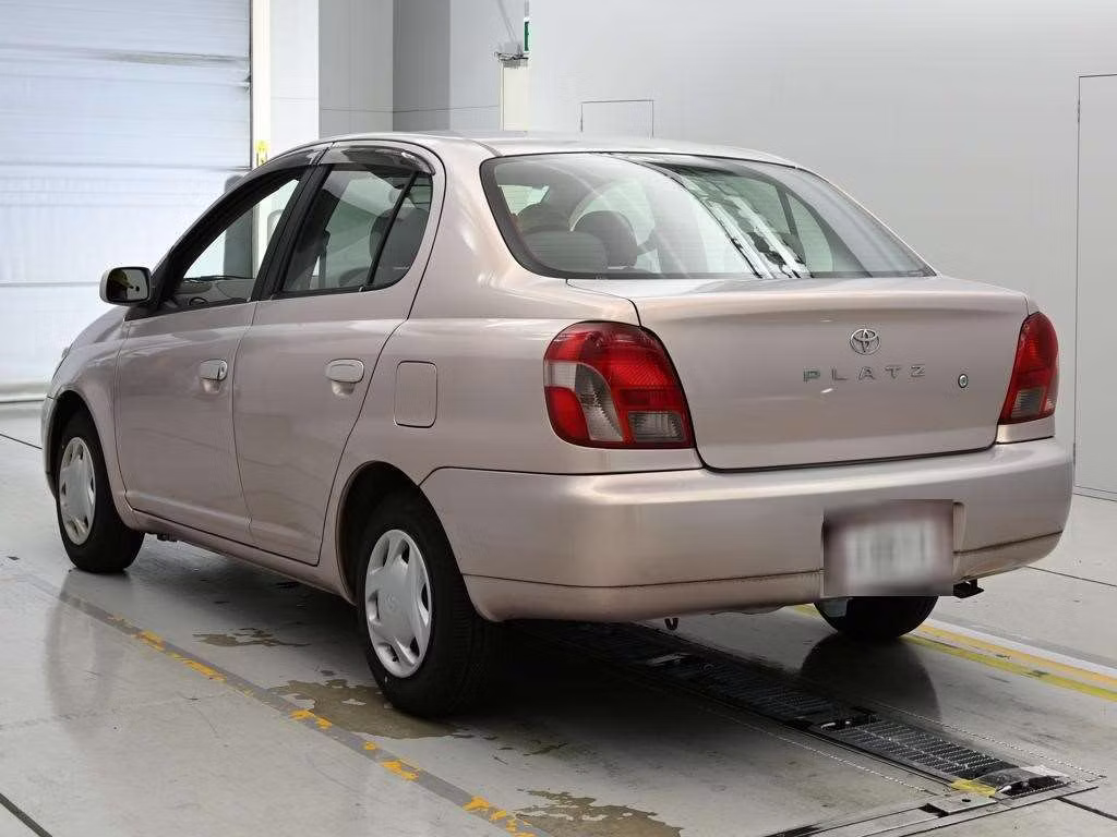 TOYOTA PLATZ