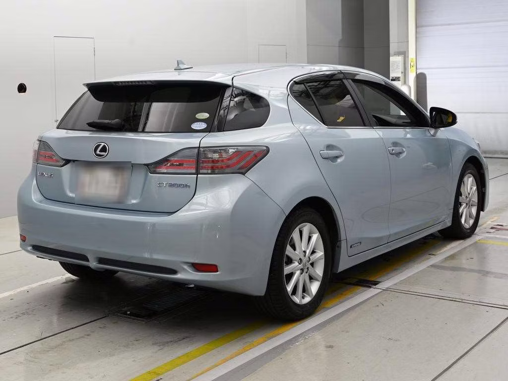LEXUS CT200H