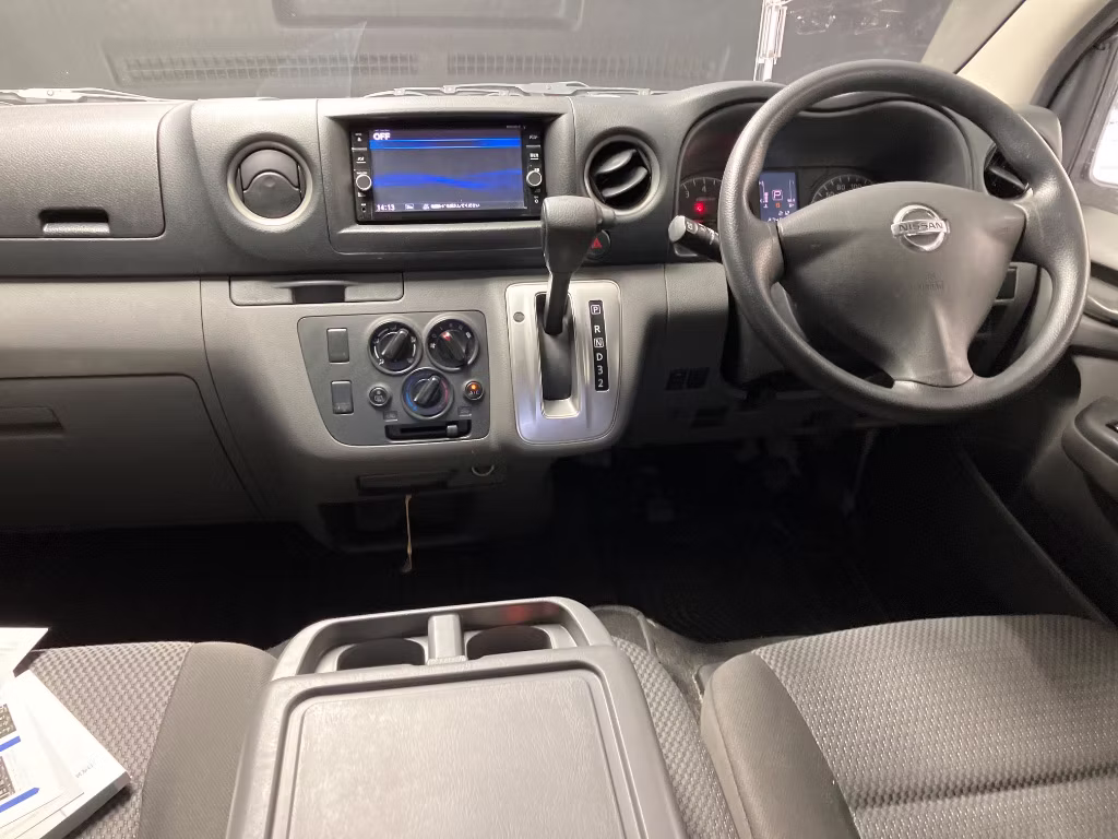 NISSAN NV350 CARAVAN