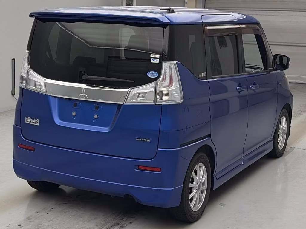 MITSUBISHI DELICA D:2