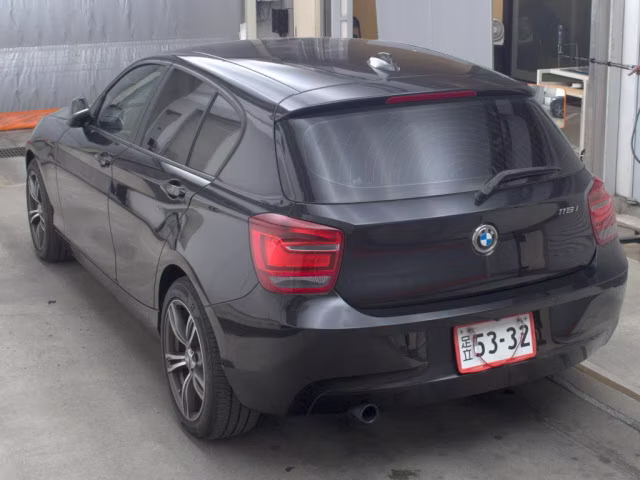 BMW 1-SERIES