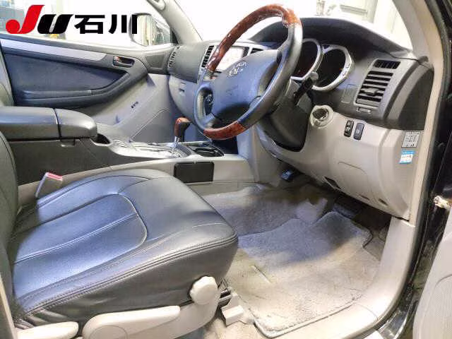 TOYOTA HILUX SURF