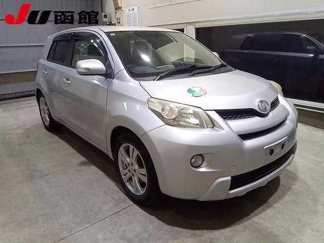 TOYOTA IST