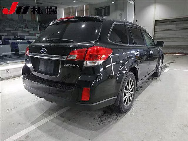 SUBARU OUTBACK