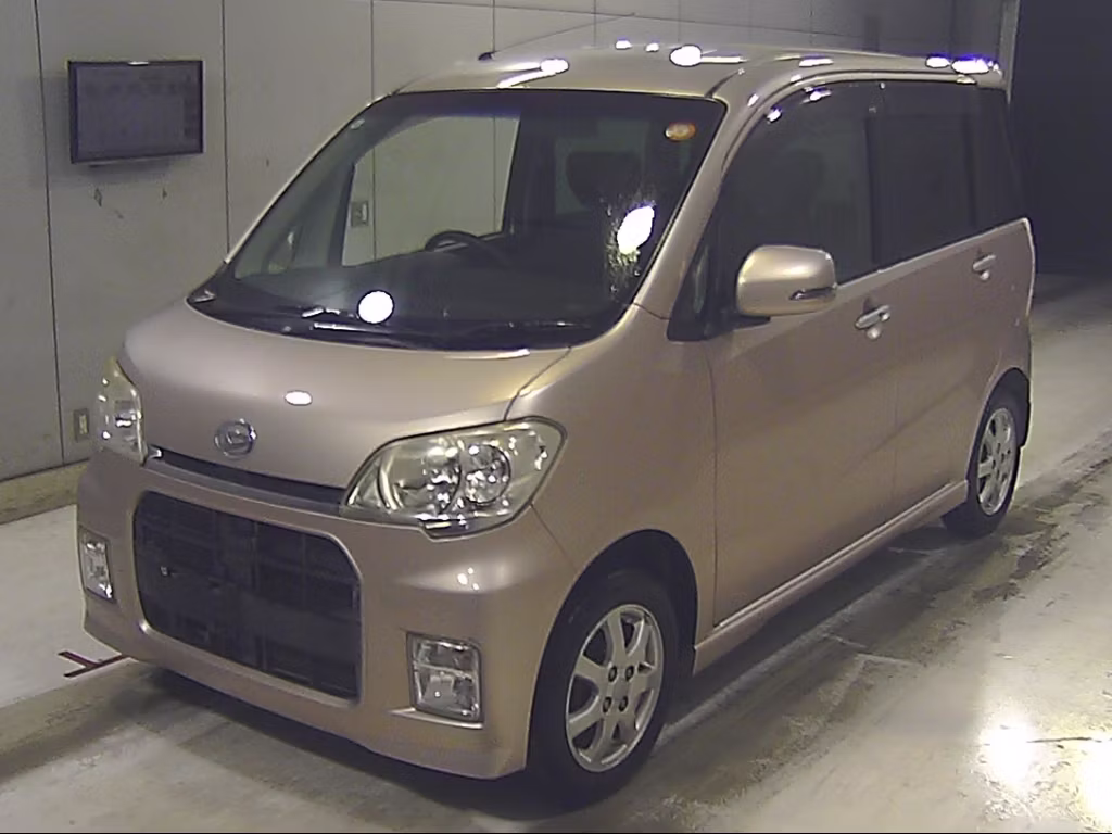 DAIHATSU TANTO EXE