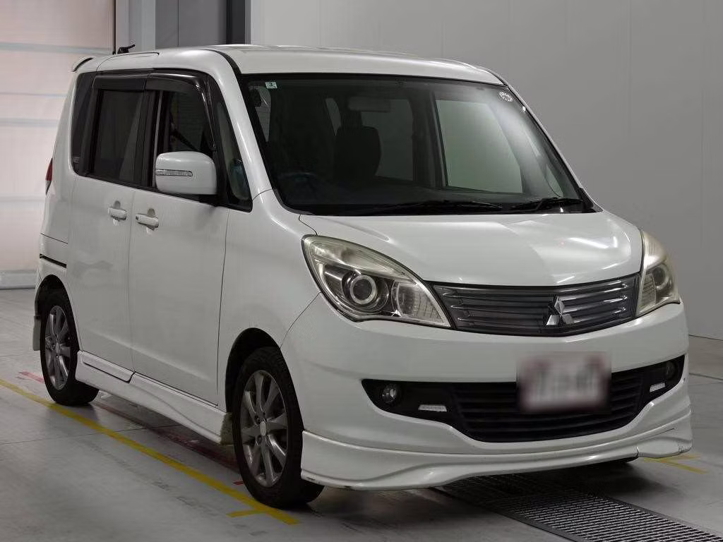 MITSUBISHI DELICA D:2