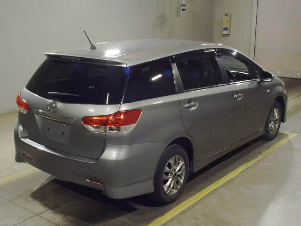 TOYOTA WISH