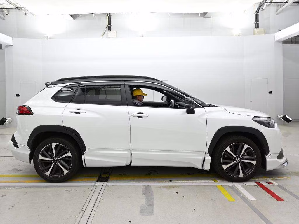 TOYOTA COROLLA CROSS