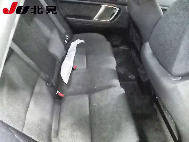 SUBARU LEGACY B4