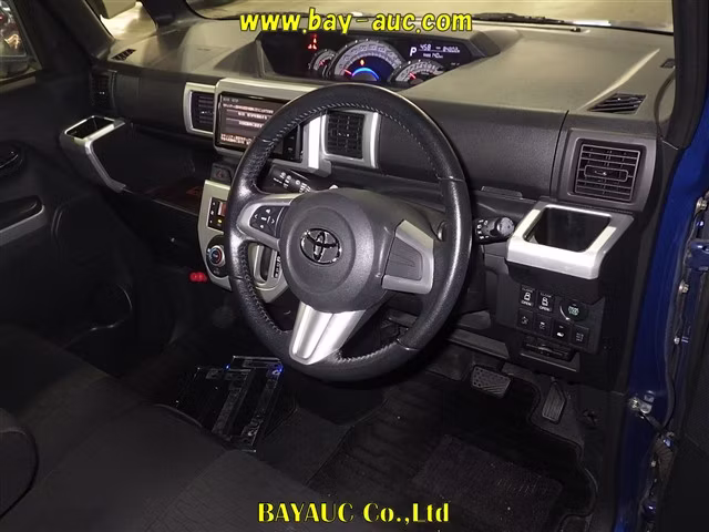 TOYOTA PIXIS MEGA