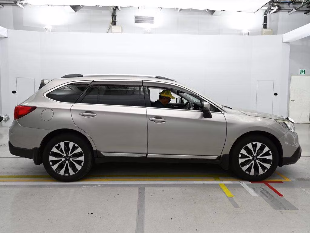 SUBARU OUTBACK