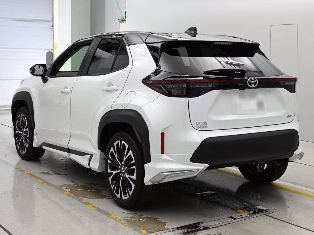 TOYOTA YARIS CROSS