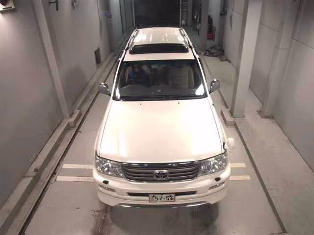 TOYOTA LAND CRUISER