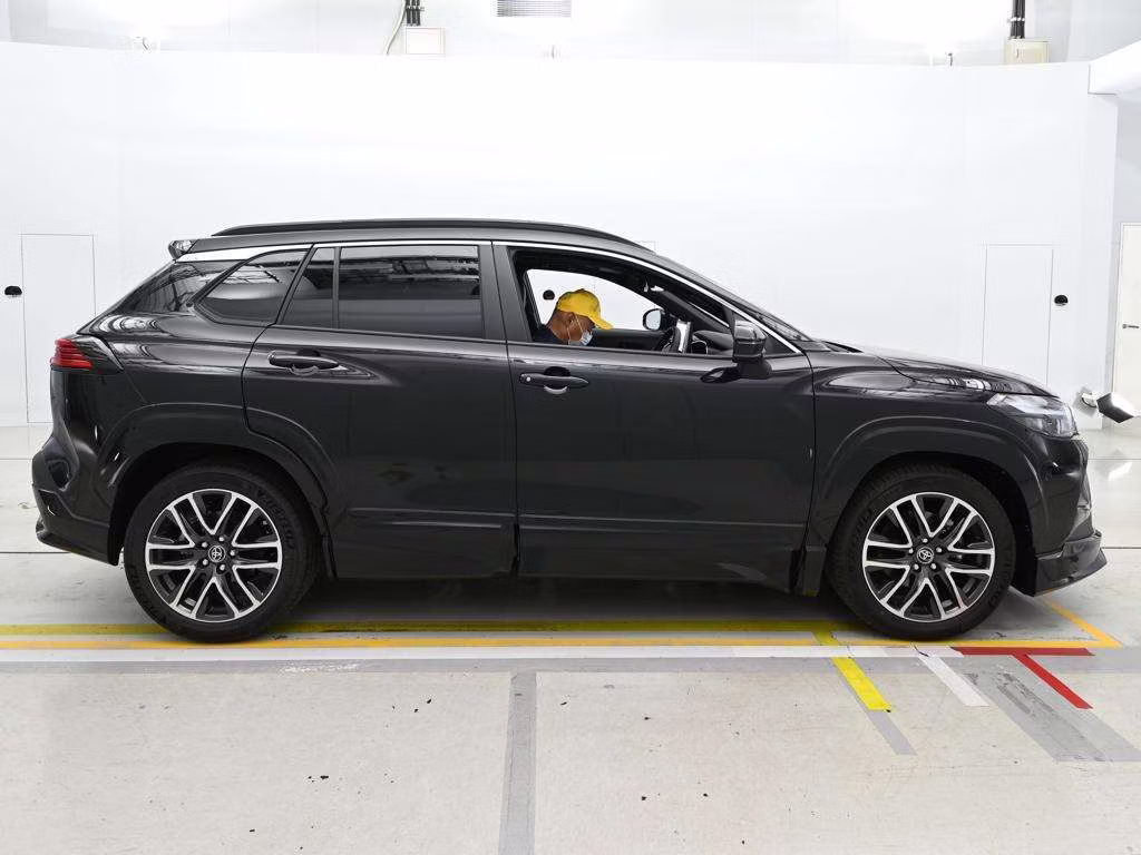 TOYOTA COROLLA CROSS