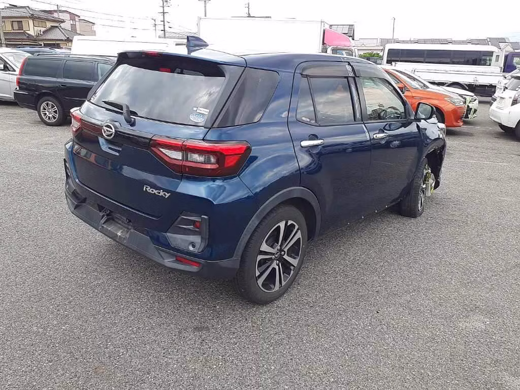 DAIHATSU ROCKY