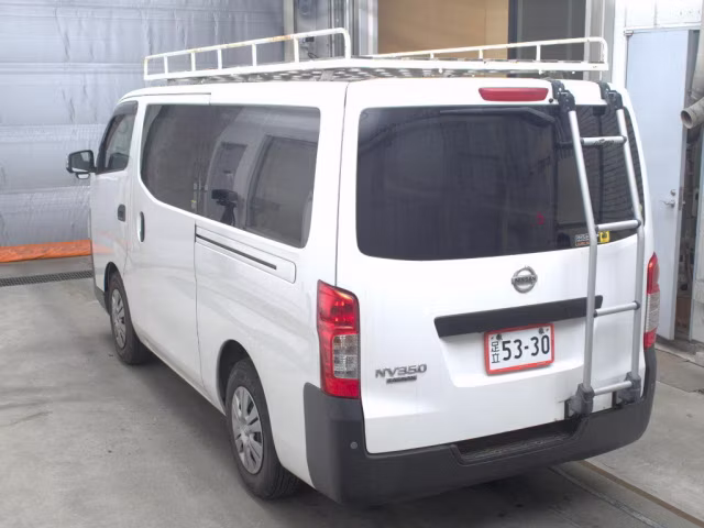 NISSAN NV350 CARAVAN