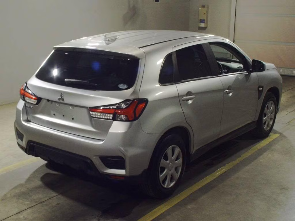 MITSUBISHI RVR