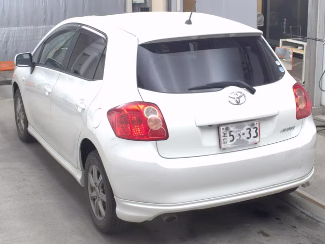TOYOTA AURIS