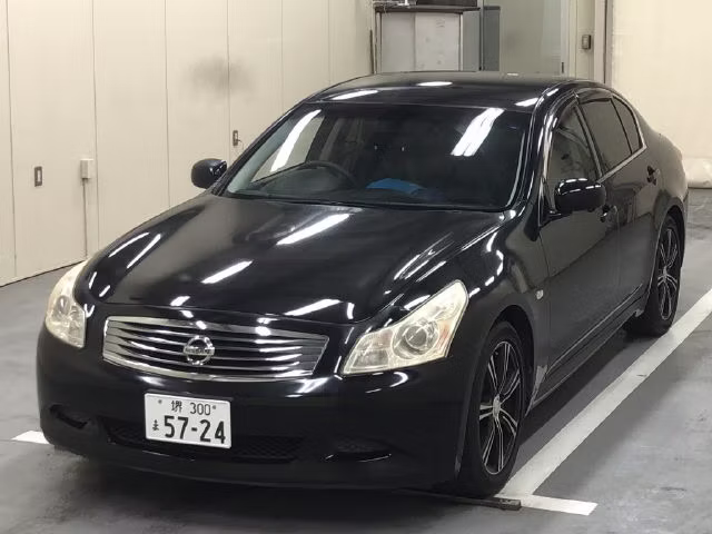 NISSAN SKYLINE