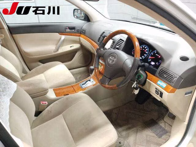TOYOTA PREMIO